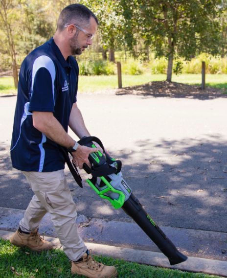 garden maintenance Buccan